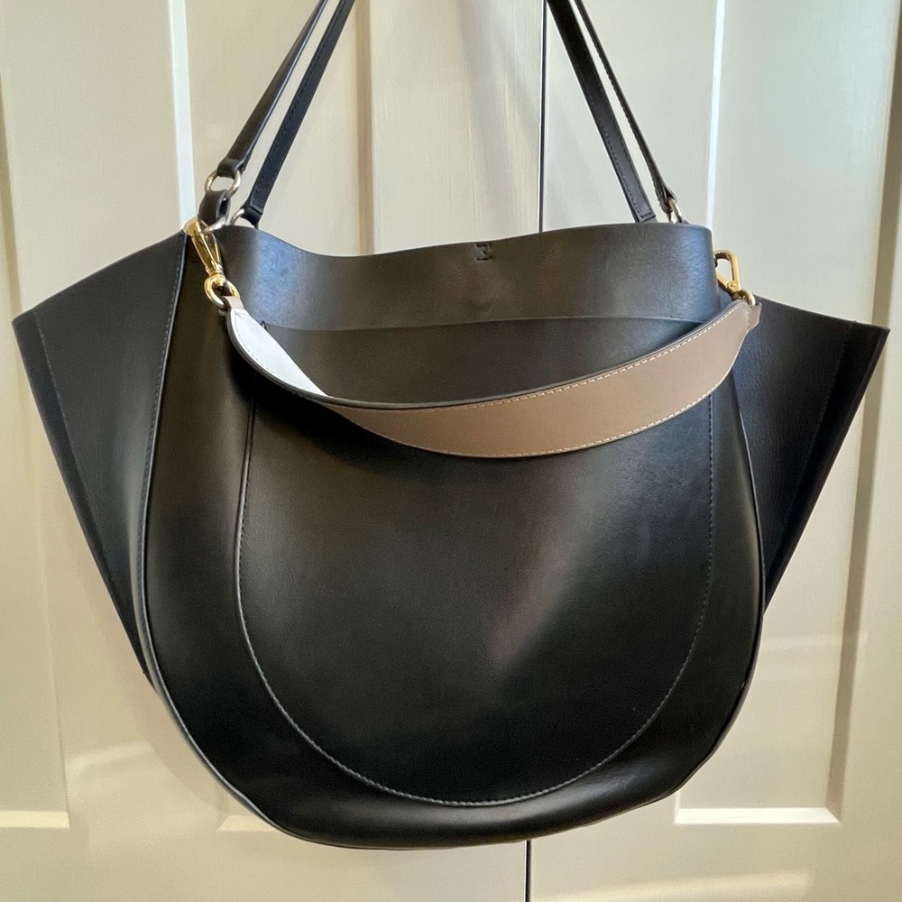 Wandler Colorblock Mia Tote Bag - Black and Navy with Tan and Cream Handles
